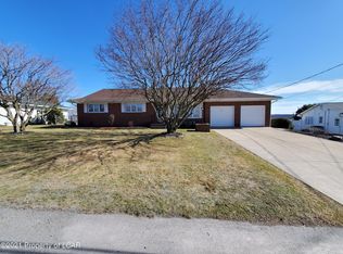 23 Westminster Dr, Dallas, PA 18612