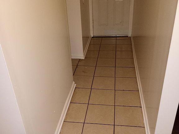 5th image of 7316 S Saint Lawrence Ave APT 1