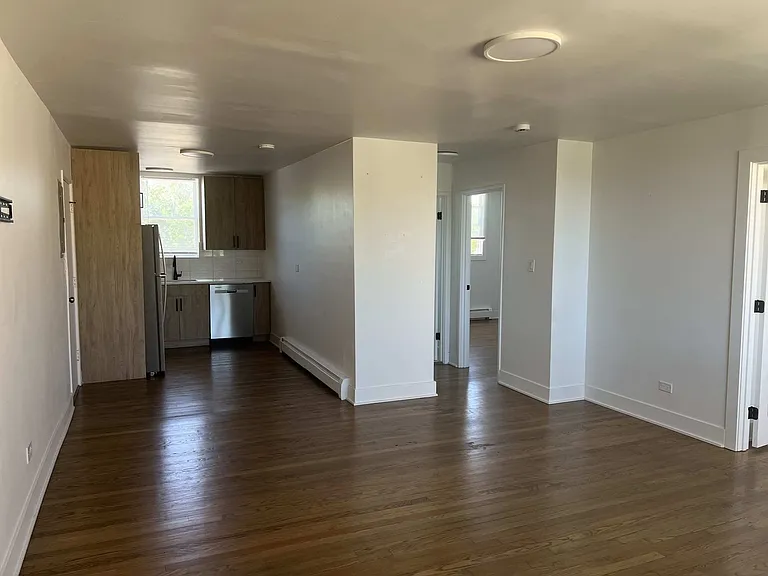 2515 West Jerome Apartments — Photo 11