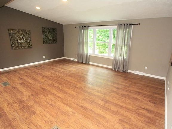 The living area is great for you and your guests to relax and enjoy each other's company.