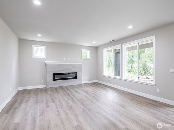 5th image of 13029 51st Avenue E