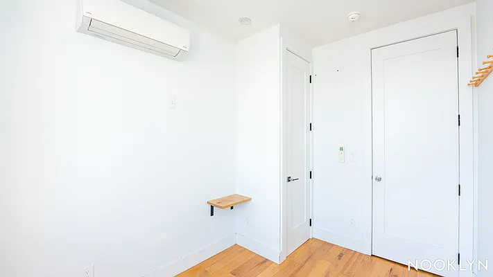 Rented by Nooklyn NYC LLC | media 14