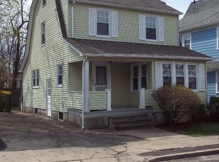 305 Wade St, Bridgeport, CT 06604