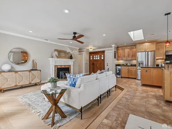 878 Palisade Dr, Martinez, CA 94553