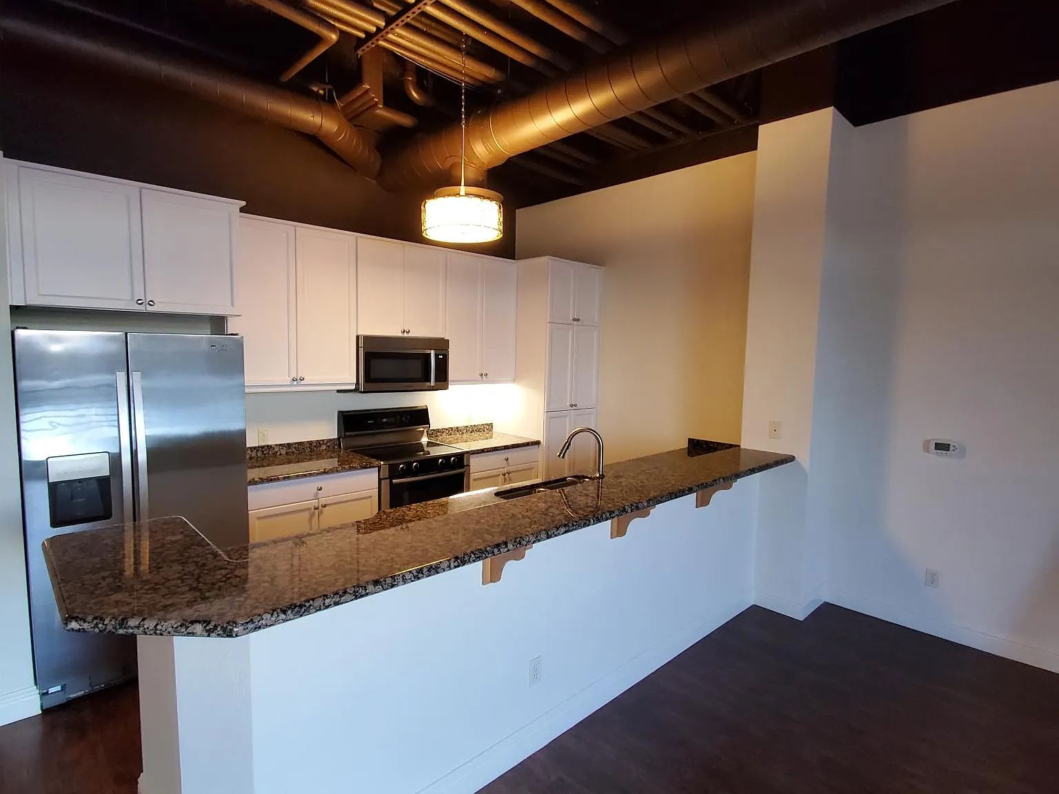 Studio, 715 sqft, $1,600 — Photo 2
