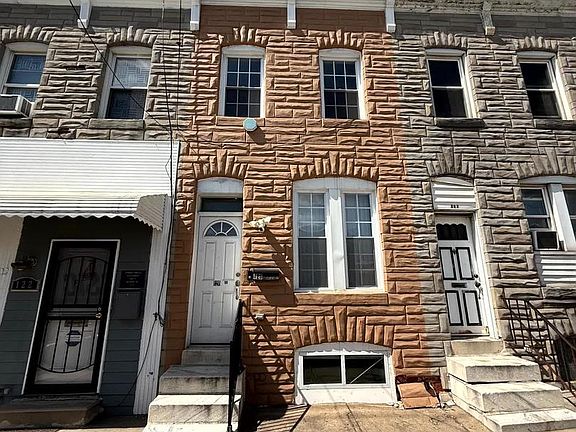 2nd image of 120 S Haven St