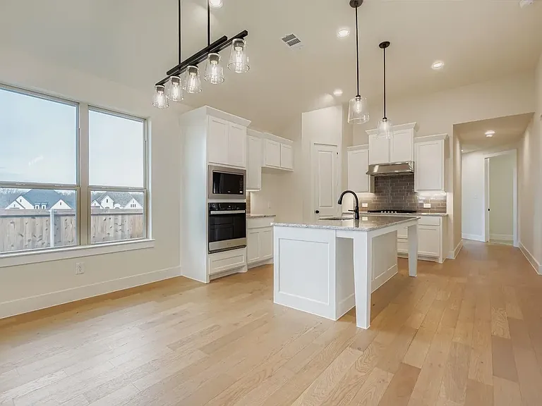 838 Stone Grove Rd — Photo 3