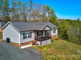192 Apple Valley Ln, Statesville, NC 28677