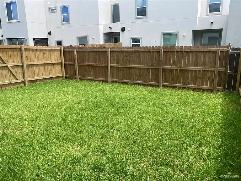 2221 Dorado Dr — Photo 5