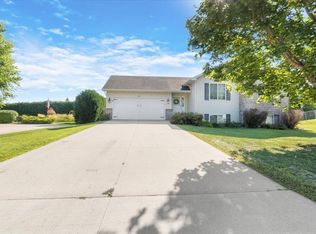 603 25th St SE, Willmar, MN 56201