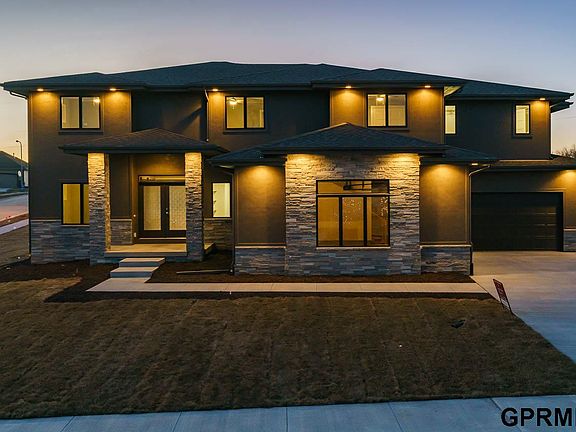4th image of 10906 S 175th St