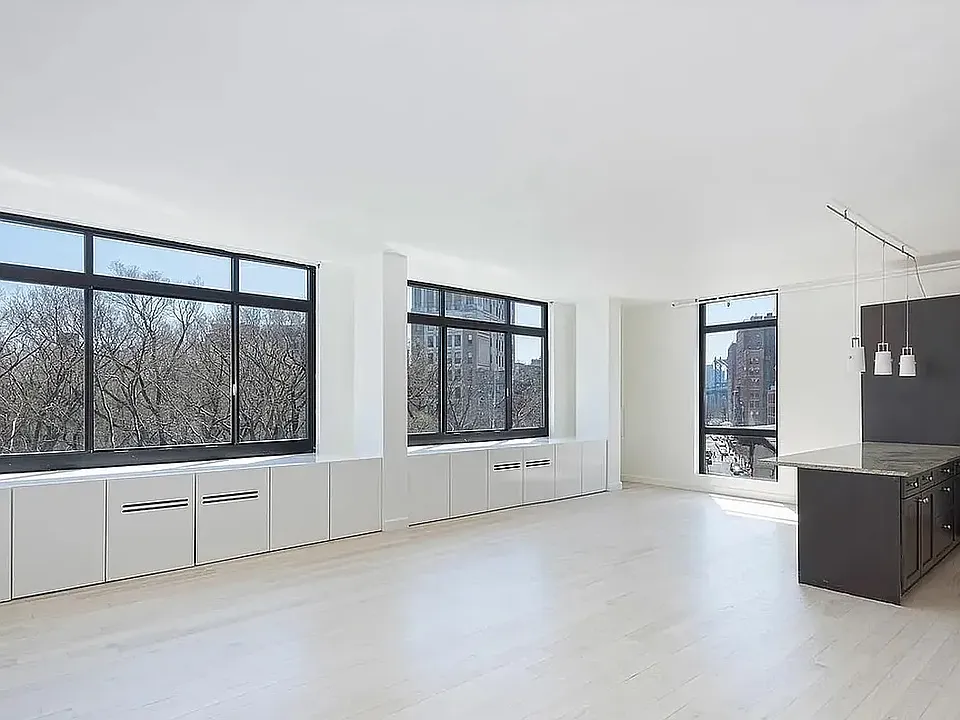 7 Essex St #5A