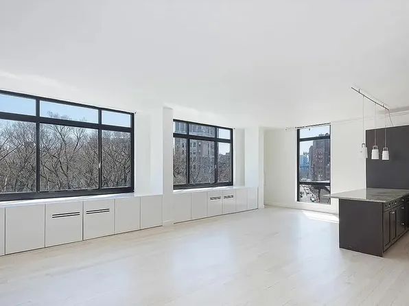 7 Essex St APT 5A, New York, NY 10002