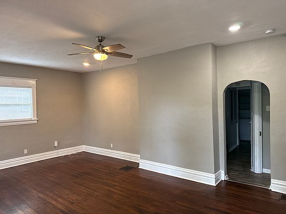 2nd image of 3926 Harrison St #1