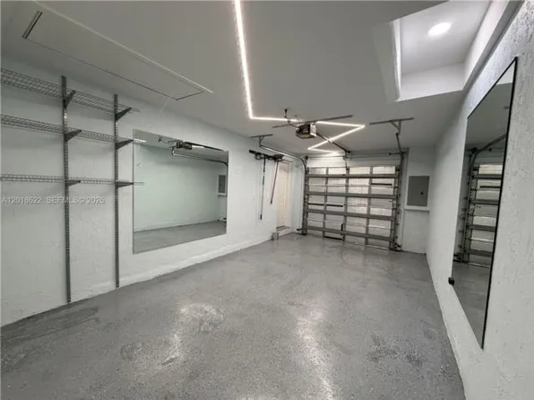 2156 NW 171st Ter, Pembroke Pines, FL 33028