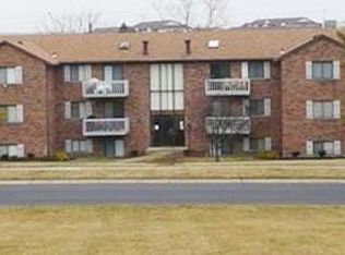 9500 Woodland Hills Dr, Hamilton, OH 45011