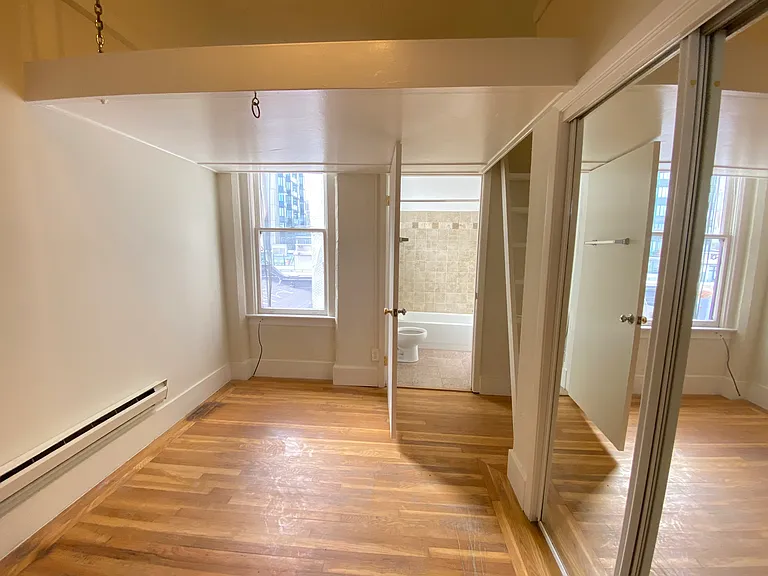 O'Farrell Apartments — Photo 24