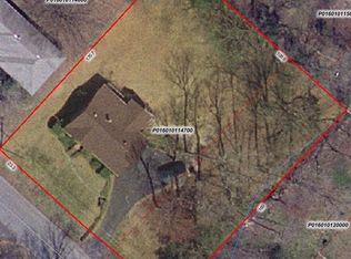 107 Longwood Dr, Taylors, SC 29687