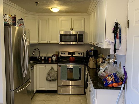 3rd image of 230 Willard St #208F