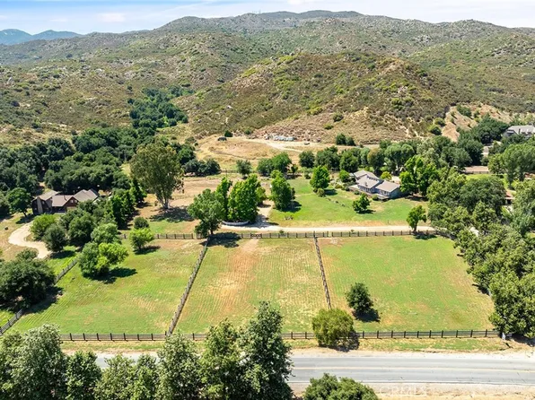 37797 Calle De Lobo, Murrieta, CA 92562