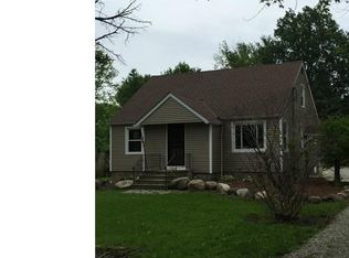 4653 E River Rd, Sheffield Village, OH 44054