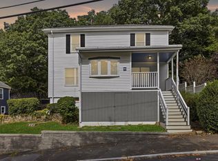 29 Woodlawn St, Lynn, MA 01904