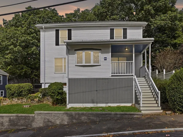 29 Woodlawn St, Lynn, MA 01904