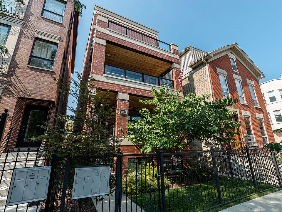 1st image of 1084 N Hermitage Ave #3