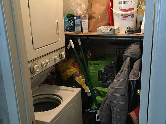 Kitchen closet