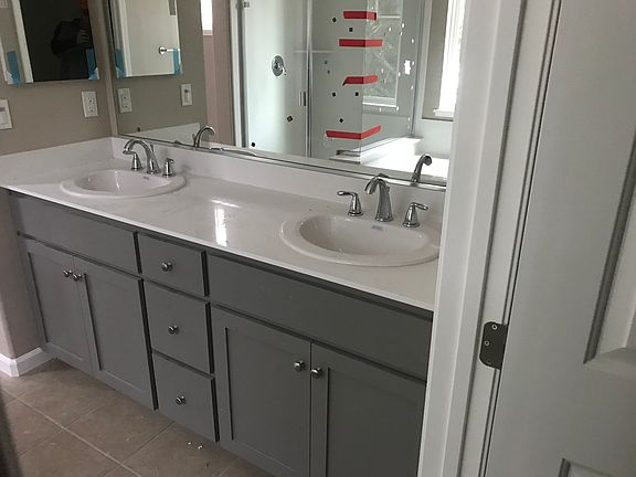 3rd image of 150 Belle Harbor Cir