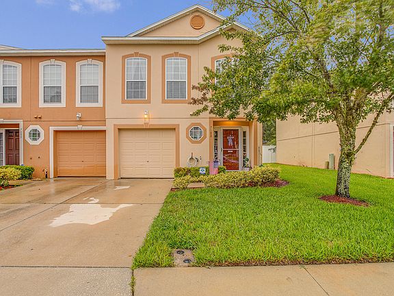 2nd image of 7088 Saint Ives Ct