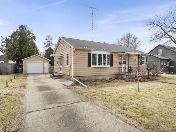 917 Carol STREET, Watertown, WI 53094