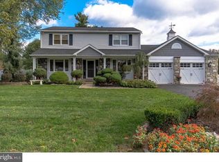 885 Warfield Ln, Huntingdon Valley, PA 19006