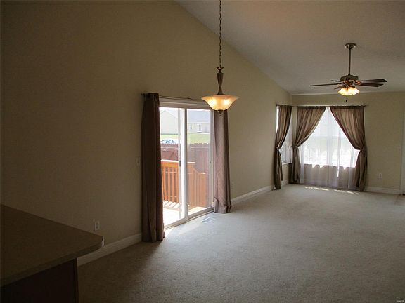 4th image of 3336 Berwin Green Dr