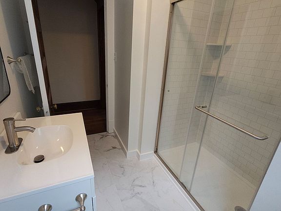 3rd image of 404 N Centre St #5