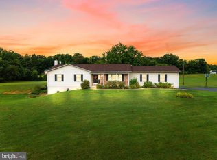 717 Macintosh Dr, Falling Waters, WV 25419