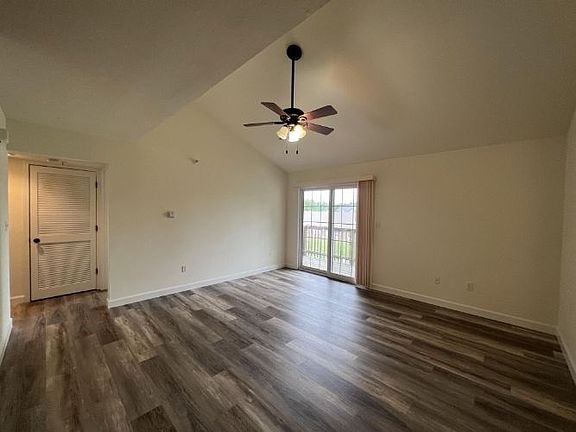 4th image of 29 N Cedar Lake Dr W APT 303