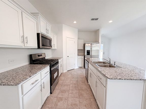 2nd image of 13592 Gunsmoke Ln