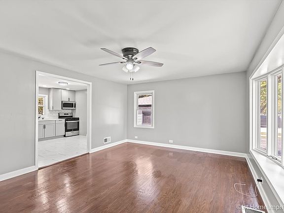 5th image of 9700 Natoma Ave