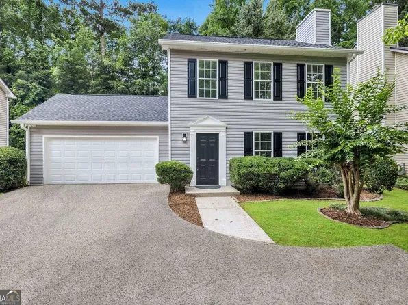 4800 Countryside E, Stone Mountain, GA 30083