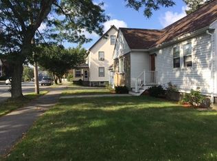 110 Pleasant St, Milton, MA 02186