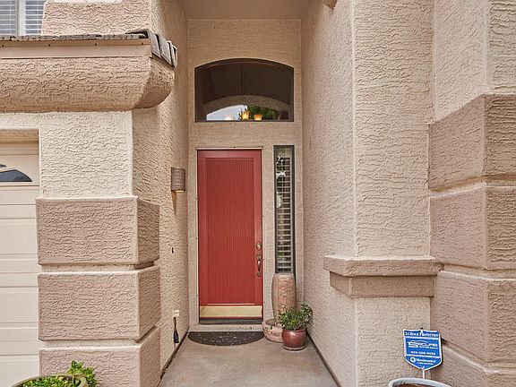 4th image of 772 W Honeysuckle Dr