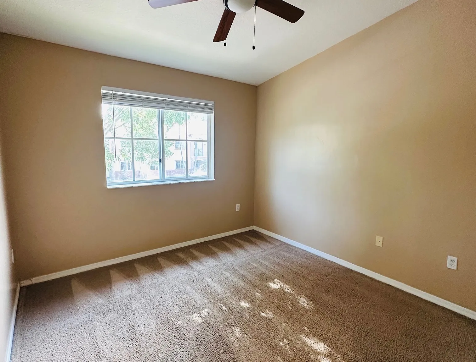 2 bed, 815 sqft, $1,700 — Photo 3