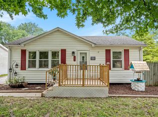 14 Pine Trl, Fairview Heights, IL 62208