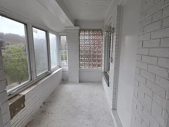 5th image of 7458 N Greenview Ave Unit 62-3
