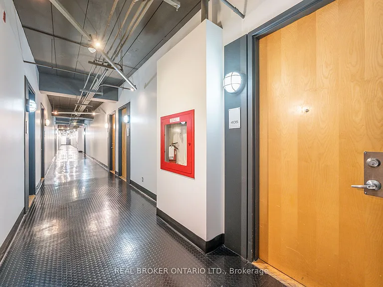 160 Baldwin St #405 — Photo 26