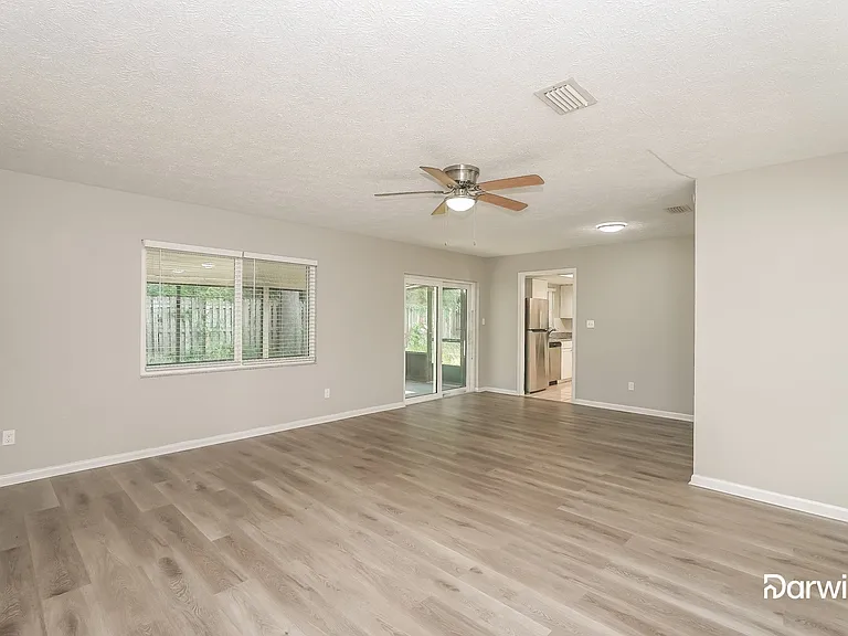 3835 Twilight Dr — Photo 4
