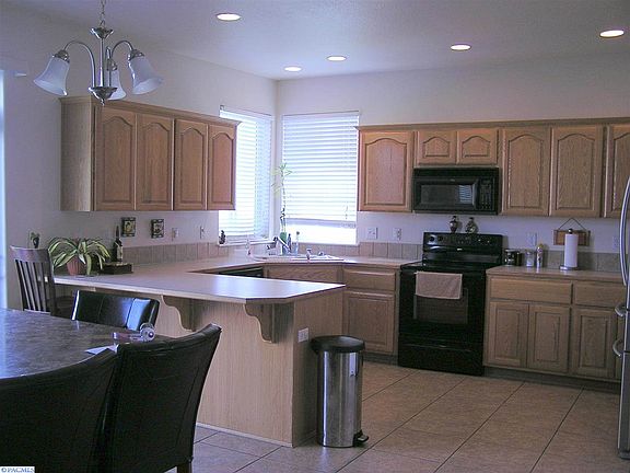 5th image of 5311 Barcelona Ct