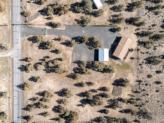 2nd image of 4309 SE Umatilla Loop