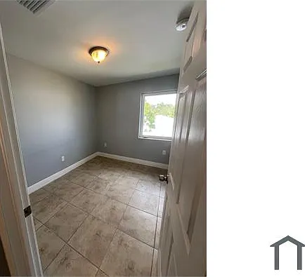 1955 NW 5th Pl #12 — Photo 16